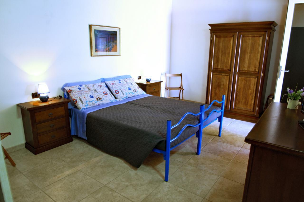 Fattoria Corte Noa Guest House Masainas Bagian luar foto