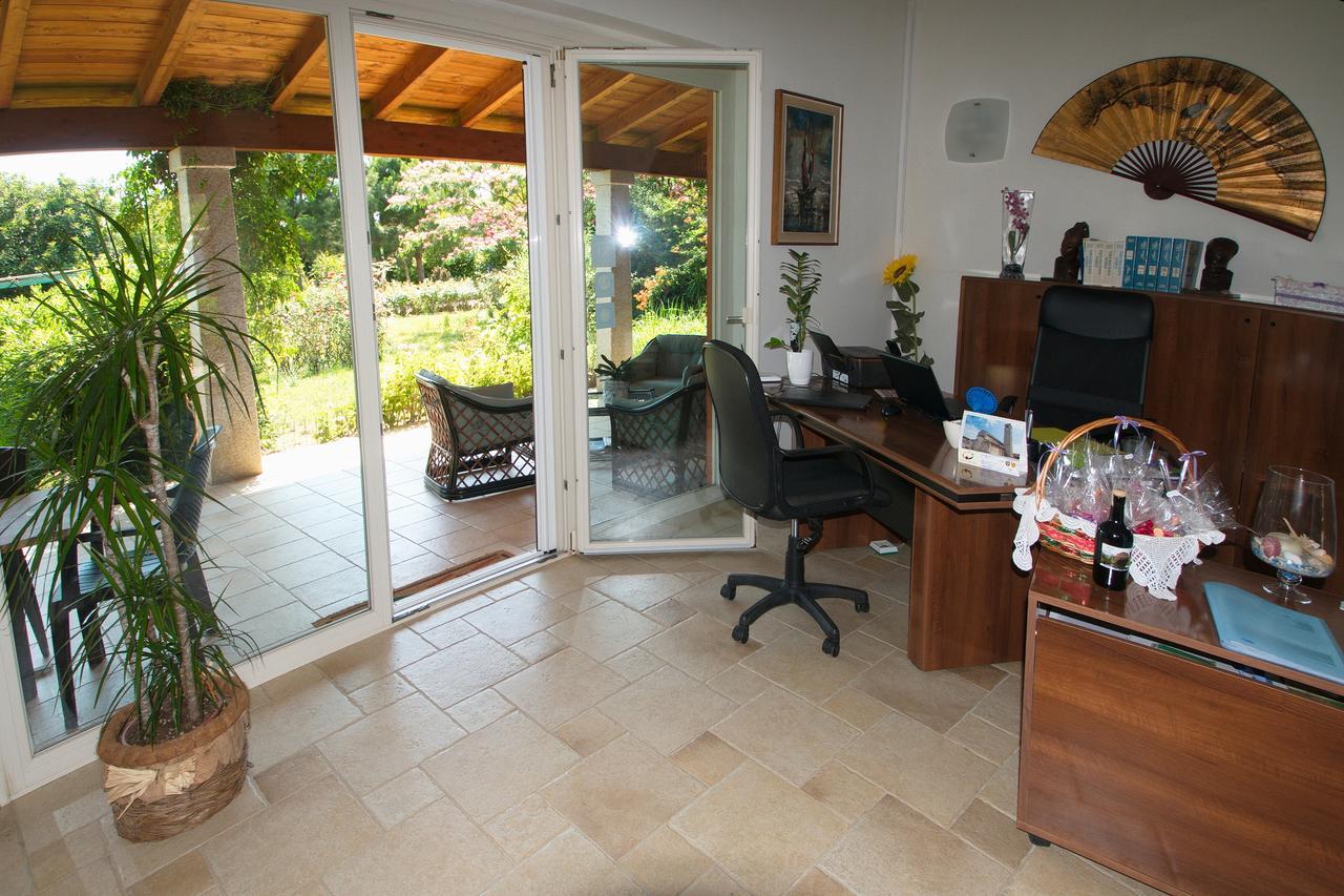 Fattoria Corte Noa Guest House Masainas Bagian luar foto